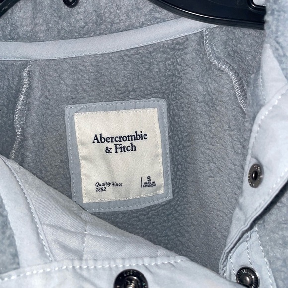 Grey Abercrombie and Fitch Polo Sweatshirt - Picture 6 of 8